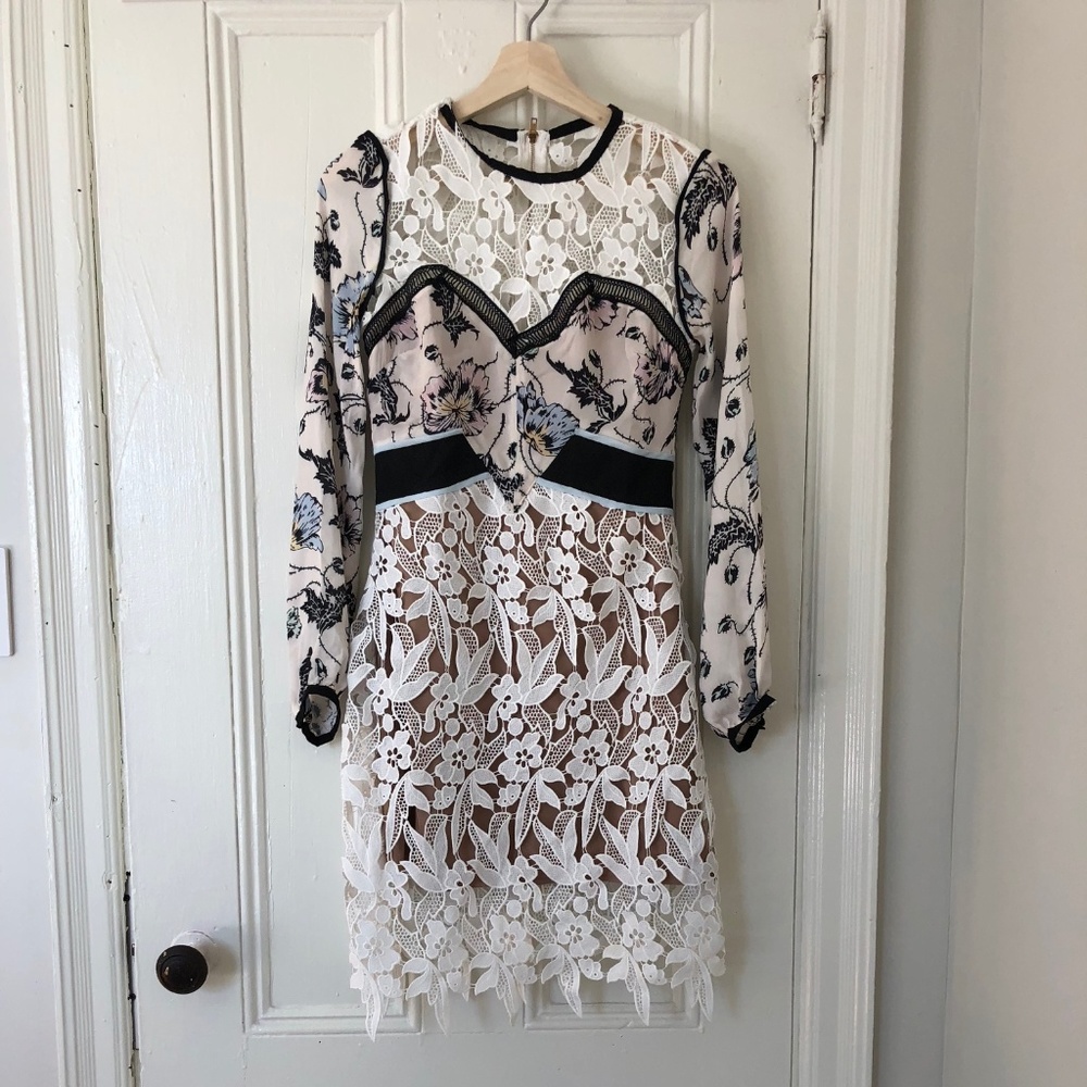 White lace dress, perfect for wedding